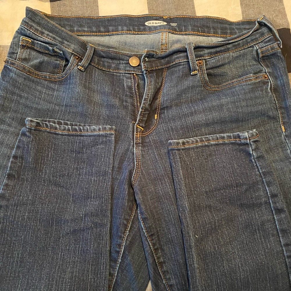 Old Navy curvy skinny jeans - size 6